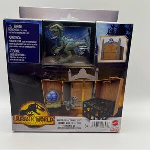 Mattel Jurassic World Dinosaur and Gyrosphere‎ Set